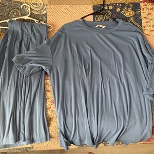 Amazon Women's Blue Sleepwear Set